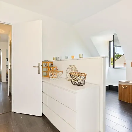 펜션 Elegant With Fenced Garden *