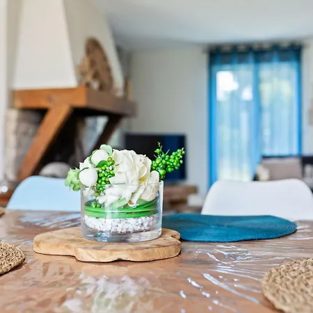 펜션 Elegant With Fenced Garden