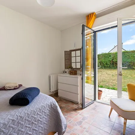 Elegant Holiday With Fenced Garden Tatil Evi