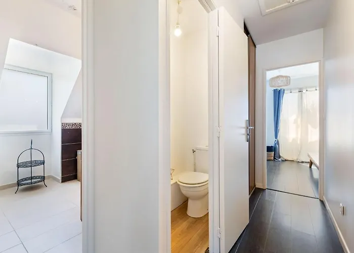 Elegant With Fenced Garden * توكويز