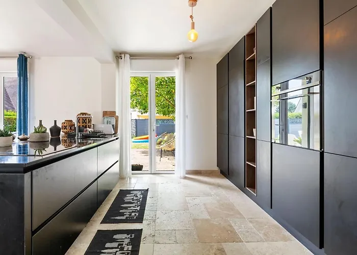 بيت للعطل Elegant With Fenced Garden